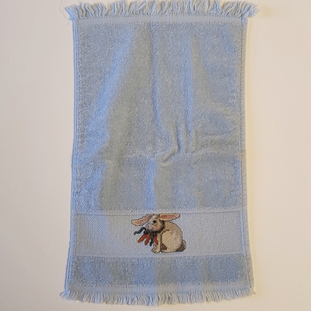Hand Embroidered Tea Towels, set of 16 holiday/seasonal - Picture 7 of 16